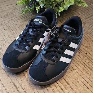 Adidas VL Court Base Size 5.5 NWT Unisex